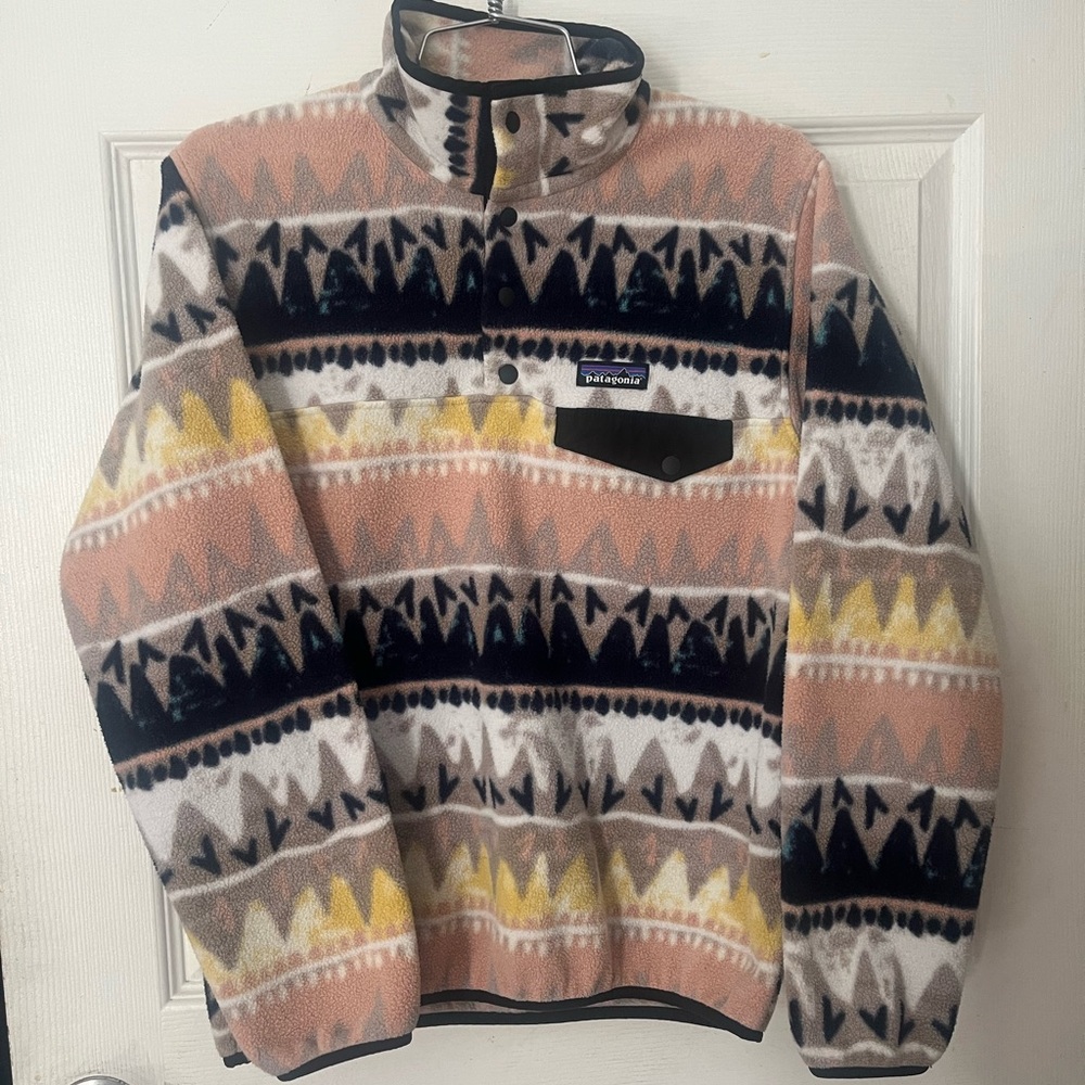 PATAGONIA Synchilla Aztec Woman’s Small Fleece Snaps Multicolored